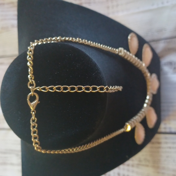 necklace - Picture 3 of 3